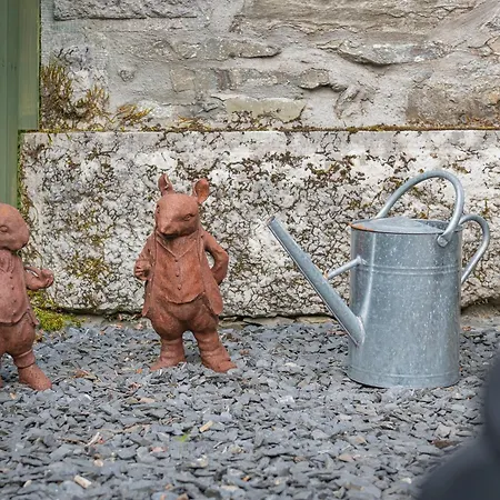 Danes Court House * Bowland Bridge