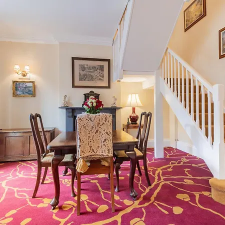 Danes Court House * Bowland Bridge